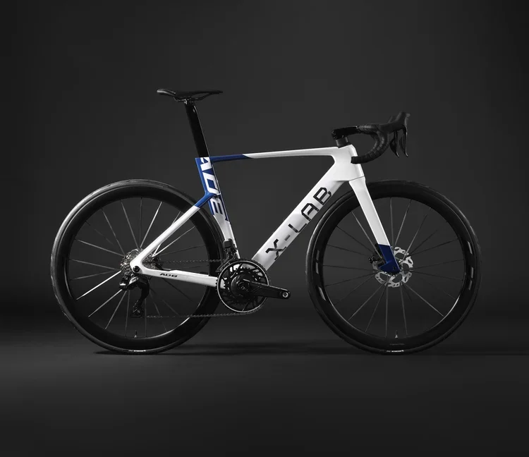 X-LAB AD8